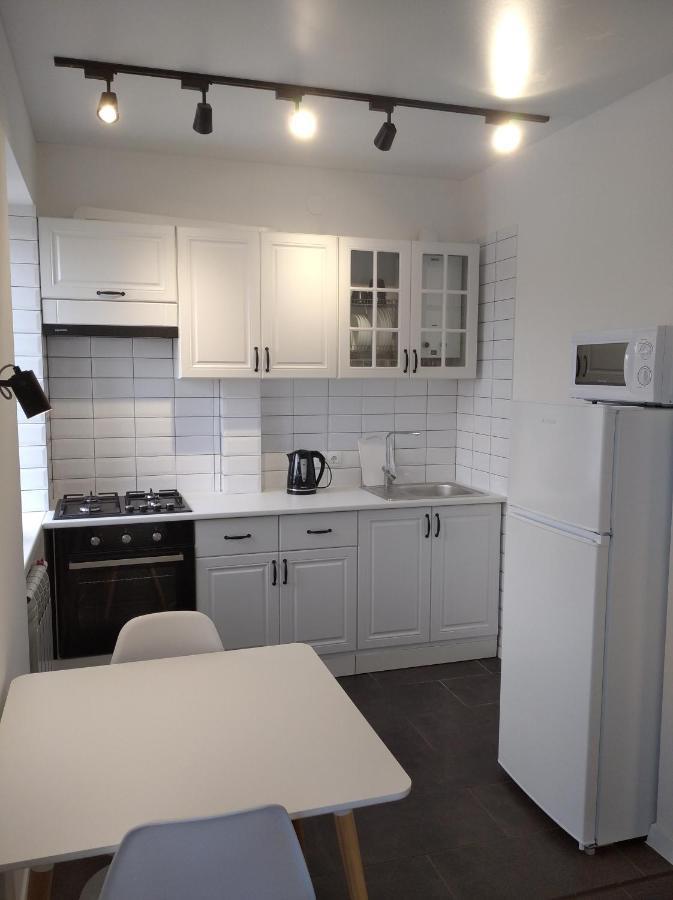 White Apartment โปลตาวา ภายนอก รูปภาพ
