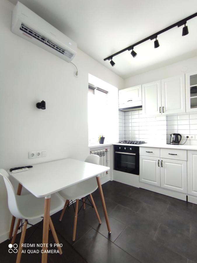 White Apartment โปลตาวา ภายนอก รูปภาพ